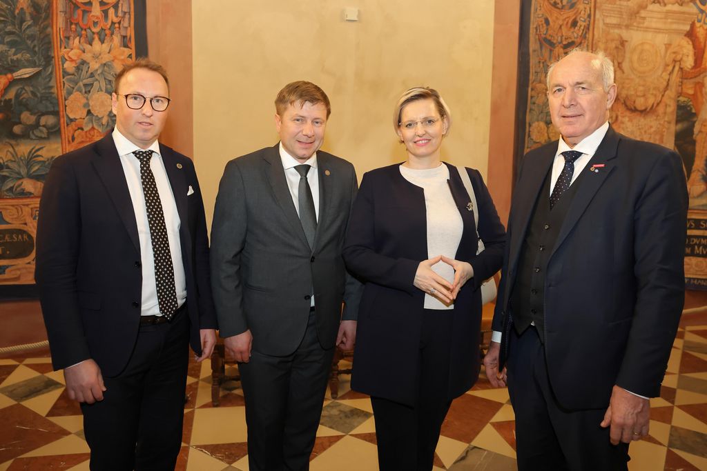 stmwi_25-03-12_023 Tobias Gotthardt (Staatssekretär im Bayerischen Wirtschaftsministeium) lädt am 12.03.2025 anlässlich der Internationalen Handwerksmesse zum Empfang in den Kaisersaal der Residenz München ein.