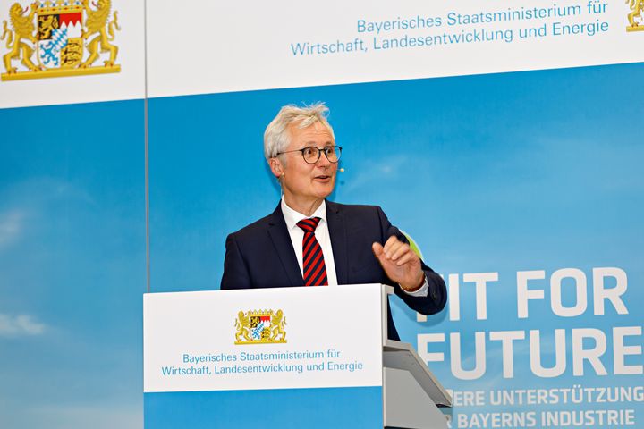 FIT FOR FUTURE - Unsere Unterstützung für Bayerns Industrie