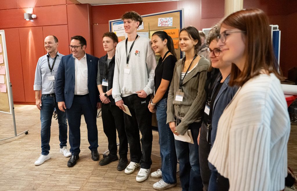 Impressionen des Jugendwirtschaftgipfels 2024.