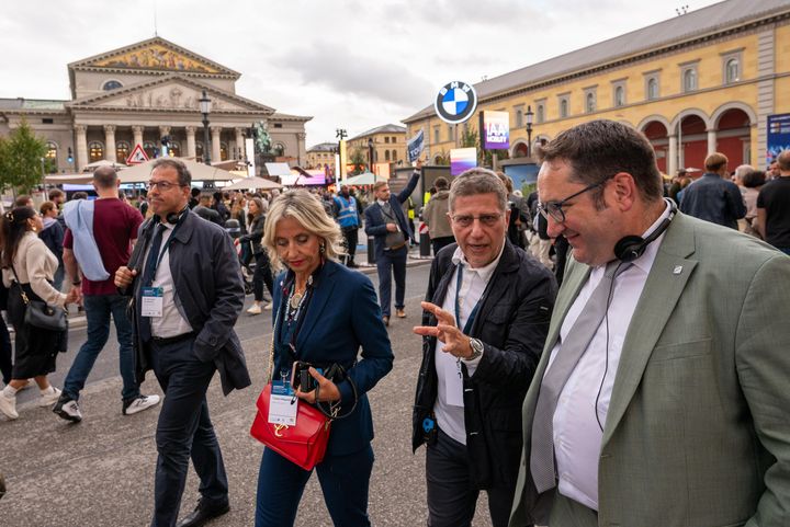 Impressionen des Rundgangs des ARA-Kongress (Automotive Regions Alliance) im Rahmen der IAA Mobility 2025.