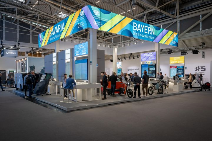 Impressionen des IAA Rundgangs mit Bayerns Wirtschaftsminister Hubert Aiwanger.