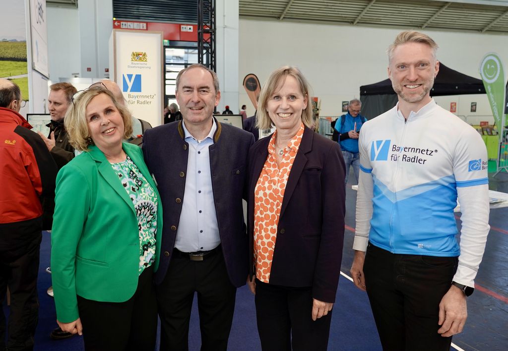 Impressionen der Eröffnung der Messe „f.re.e 2025“ in München.