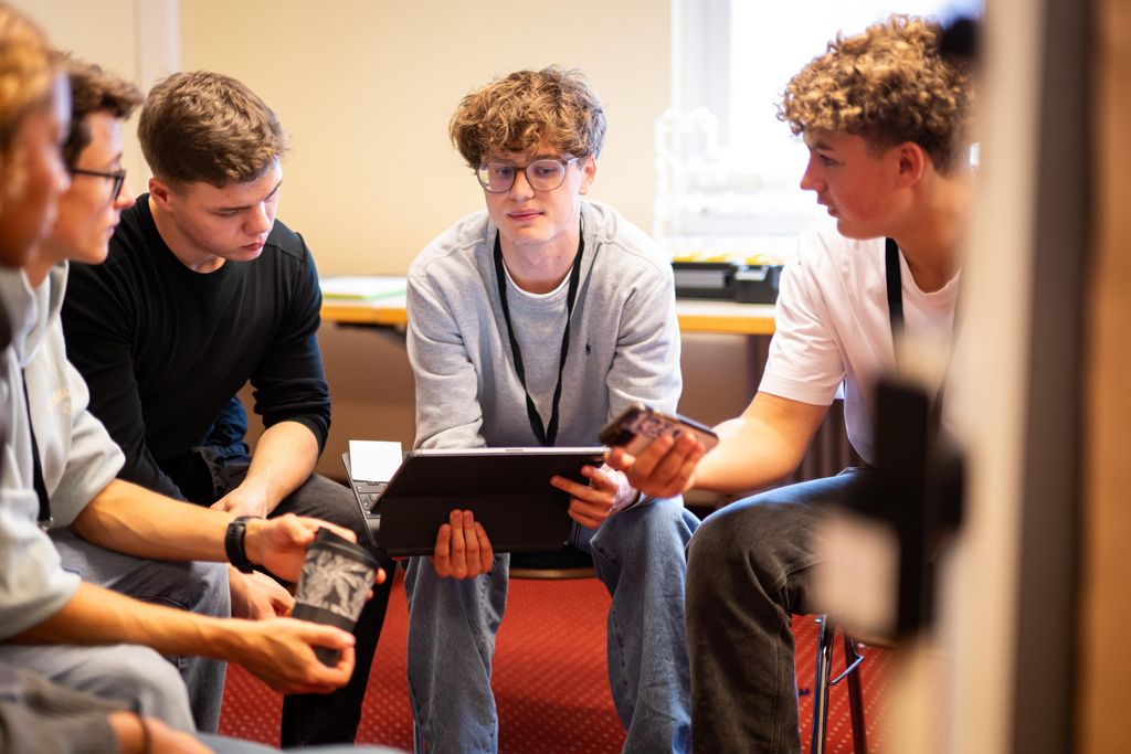 Impressionen des Jugendwirtschaftsgipfels 2025.