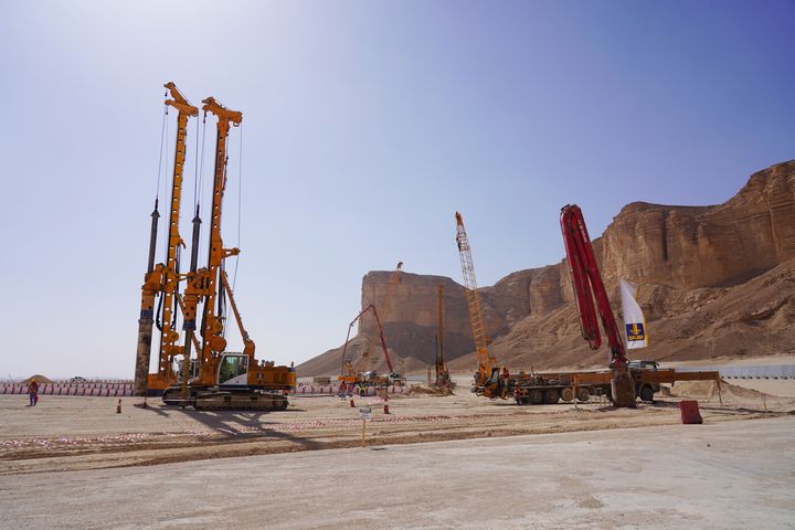 Ein Teil der Baustelle Qiddiya von Saudi BAUER. Foto: StMWi/Assenbrunner