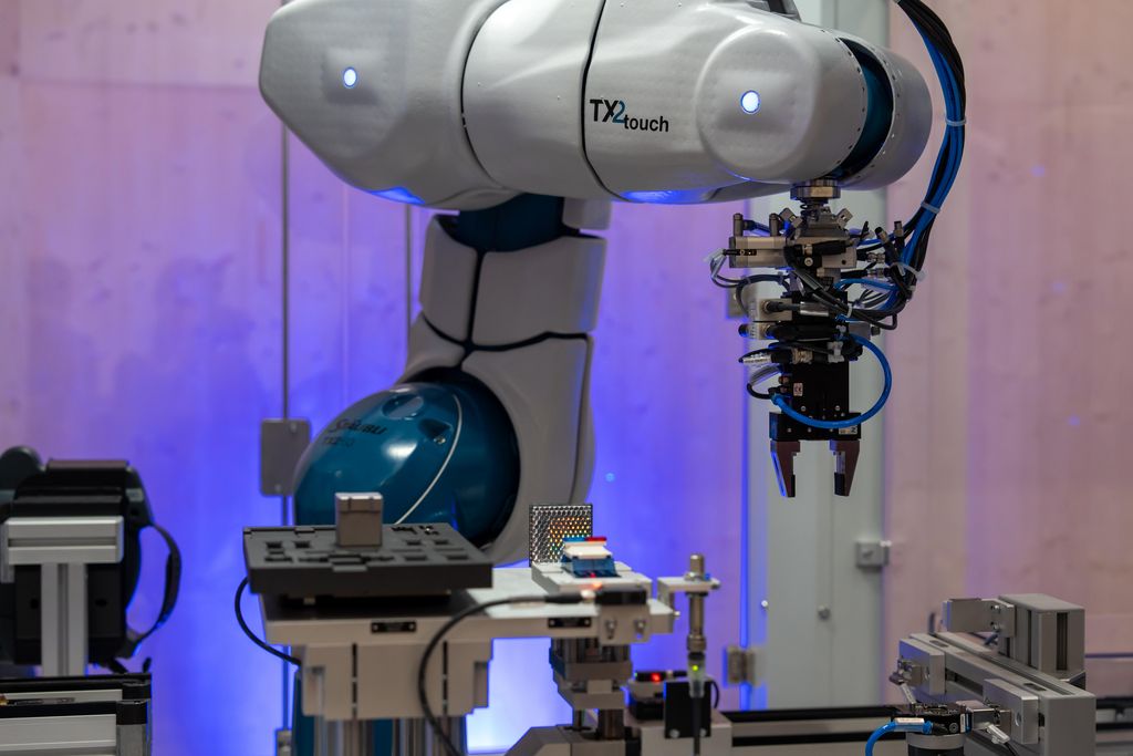 Impressionen der Eröffnung des Innovationszentrums im Cleantech Innovation Park.