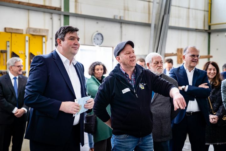 Bayerns Wirtschaftsstaatssekretär Roland Weigert war zu Gast bei der Auftaktveranstaltung in der Berufsschule Lauingen.