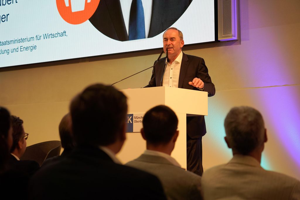 Impressionen des Bayerischen Nachfolgetages 2025 der Bayerischen Industrie- und Handelskammern in Bayern.