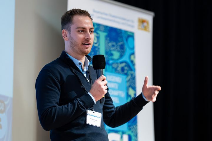 Impressionen des Jugendwirtschaftsgipfels 2025.