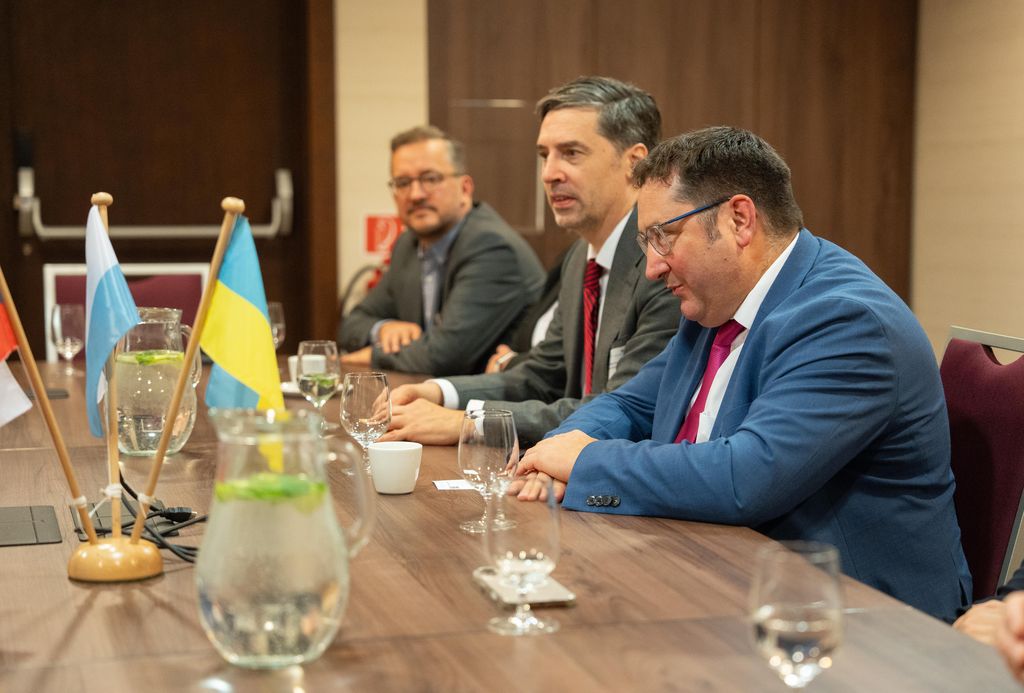 Impressionen der bayerischen Delegationsreise in der Slowakei unter Leitung des Staatssekretärs Tobias Gotthardt.