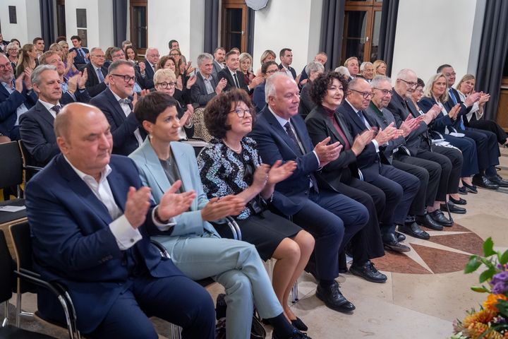 Impressionen der Verleihung der Staatsmedaille für besondere Verdienste um die Bayerische Wirtschaft.