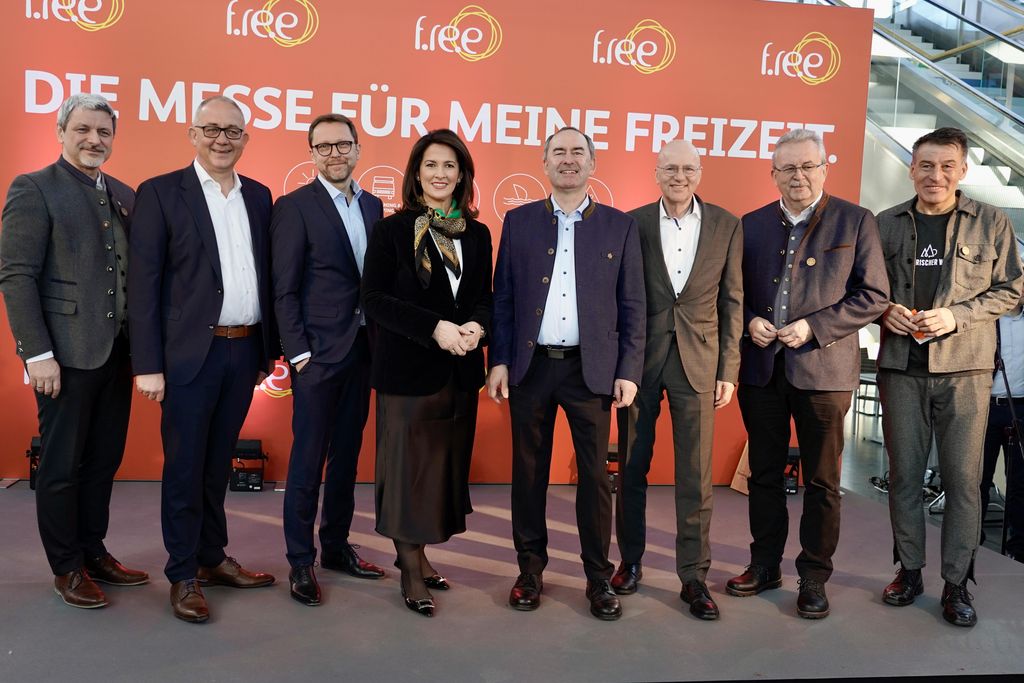 Impressionen der Eröffnung der Messe „f.re.e 2025“ in München.