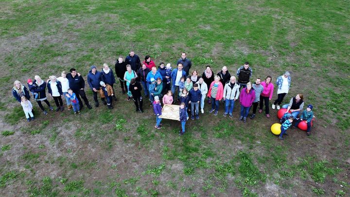 Generationen-Sternwanderung mit Ortsteil-Puzzle als Gemeinschaftsaktion, Steinbach am Wald. © Regionalmanagement Landkreis Kronach