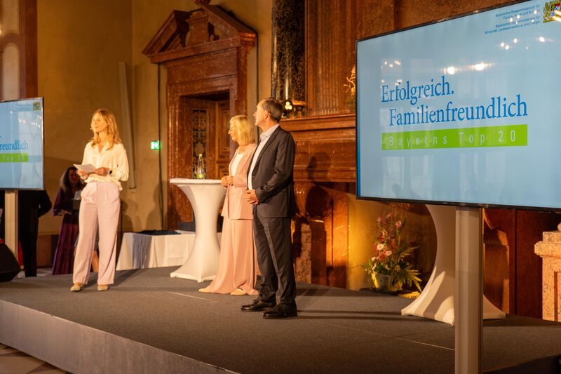 Impressionen der Preisverleihung Erfolgreich.Familienfreundlich.