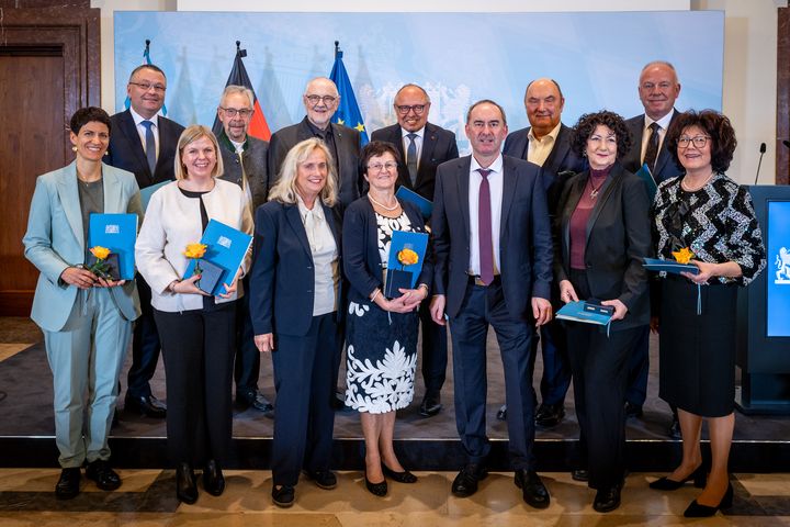 Impressionen der Verleihung der Staatsmedaille für besondere Verdienste um die Bayerische Wirtschaft.