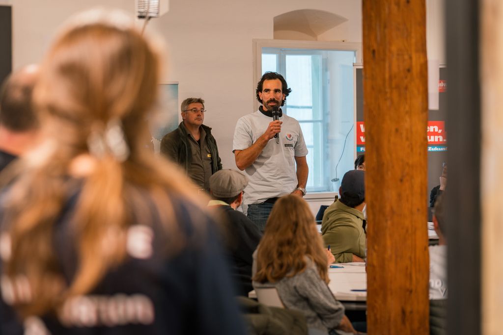 Impressionen der Veranstaltung „ServusZUKUNFT #Werkstatt KI“.