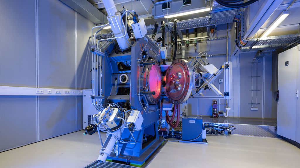 Impressionen der Einweihung des Neubaus des Instituts für Test und Simulation für Gasturbinen des DLR.