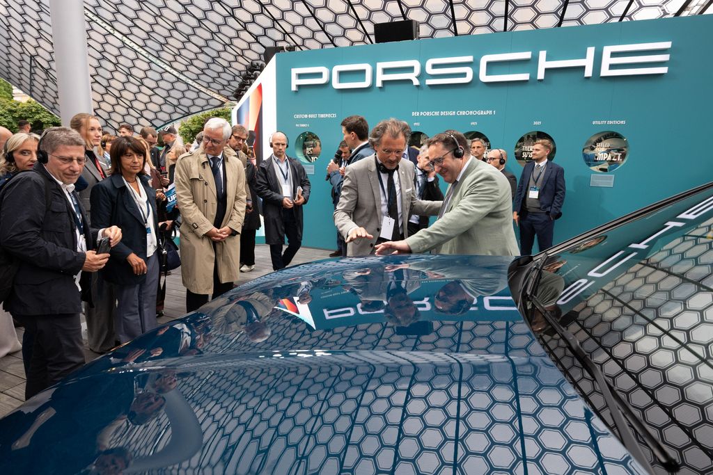 Impressionen des Rundgangs des ARA-Kongress (Automotive Regions Alliance) im Rahmen der IAA Mobility 2025.