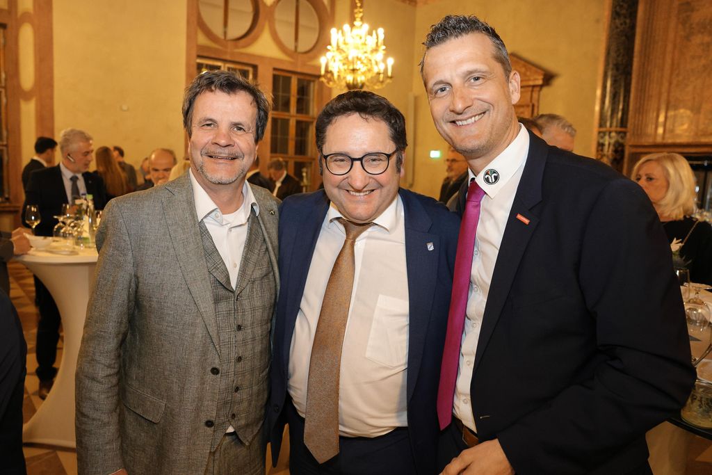 stmwi_25-03-12_068 Tobias Gotthardt (Staatssekretär im Bayerischen Wirtschaftsministeium) lädt am 12.03.2025 anlässlich der Internationalen Handwerksmesse zum Empfang in den Kaisersaal der Residenz München ein.