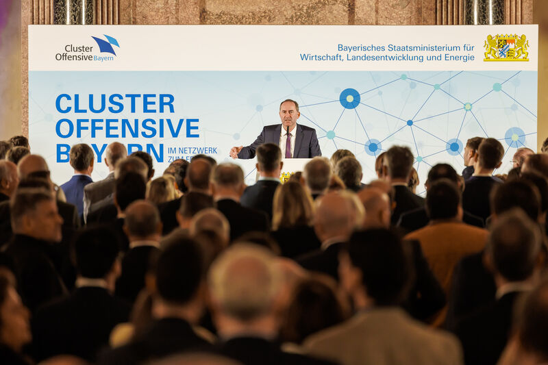 Cluster-Empfang für die Cluster-Offensive Bayern