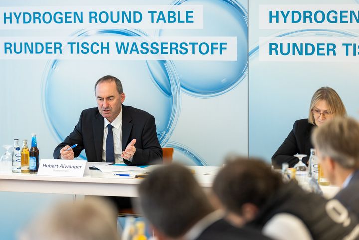 Hydrogen Round Table