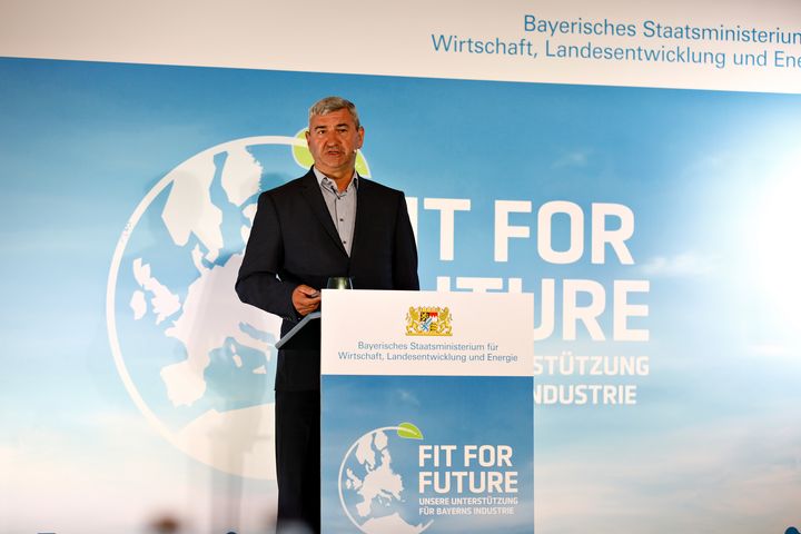 FIT FOR FUTURE – Unsere Unterstützung für Bayerns Industrie 