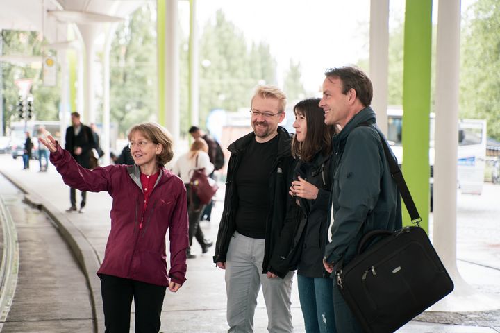 Smarter ins Stadion: 5G leitet Menschen durch die Münchner U-Bahn