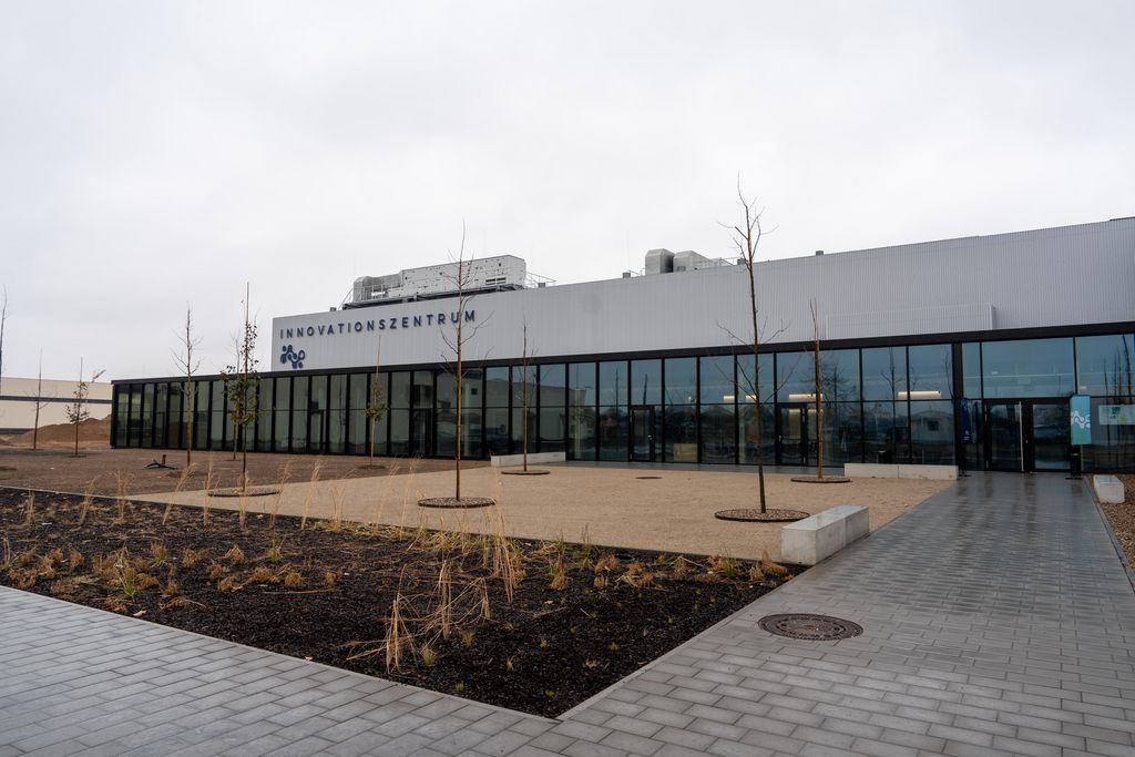 Impressionen der Eröffnung des Innovationszentrums im Cleantech Innovation Park.