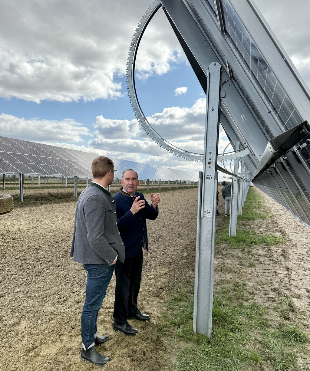 Das Leuchtturmprojekt zur Agri-PV Anlage in Oberndorf am Lech ist neuer Gestalter im Team Energiewende Bayern.