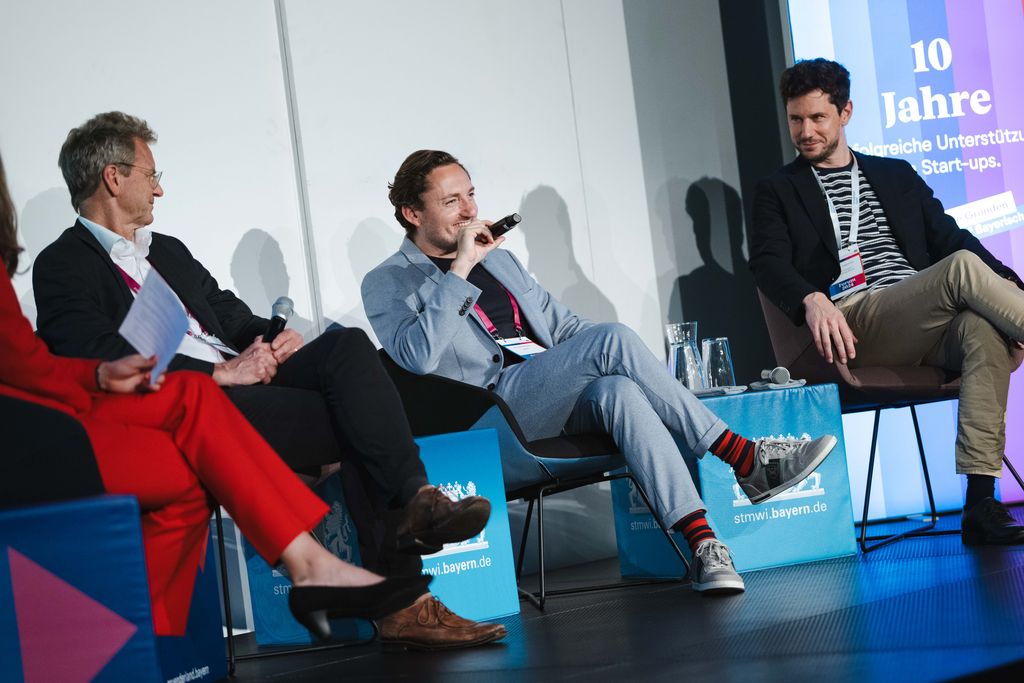 Das Bayerische Wirtschaftsministerium feiert das 10-jährige Jubiläum seiner Gründerinitiative Gründerland Bayern.