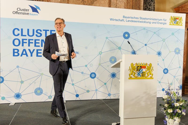 Cluster-Empfang für die Cluster-Offensive Bayern