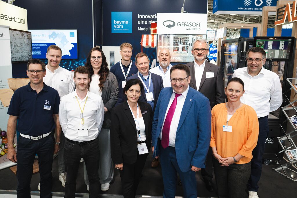 AG2_0682 Bayerns Wirtschaftsstaatssekretär Tobias Gotthardt besucht die IFAT Munich 2026.