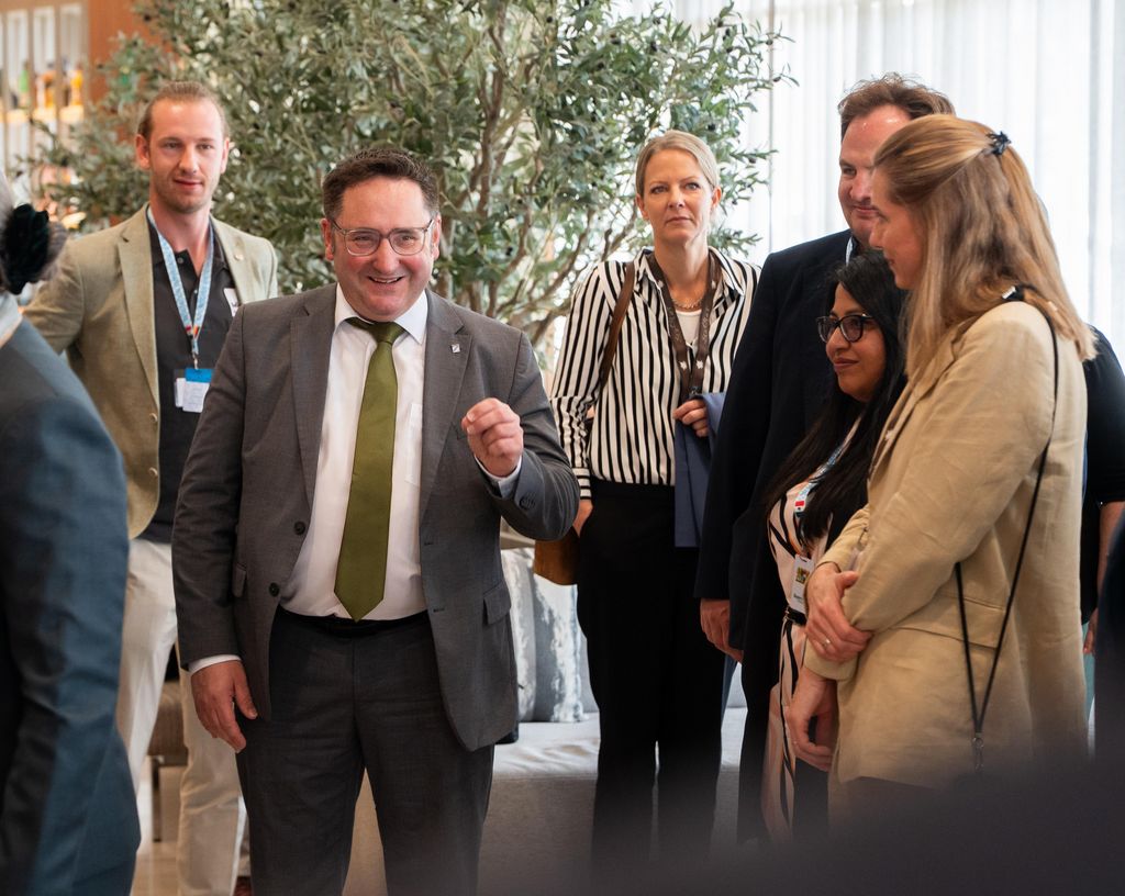 Bayerns Wirtschaftsstaatssekretär Tobias Gotthardt reiste vom 21. bis 28. März 2026 mit einer Wirtschaftsdelegation nach Mexiko.