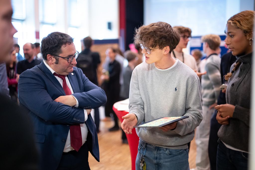 Impressionen des Jugendwirtschaftsgipfels 2025.