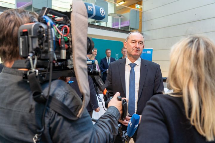 _DSC0051 Unterzeichnung der Absichtserklärung zum neuen Institutsstandort in Würzburg