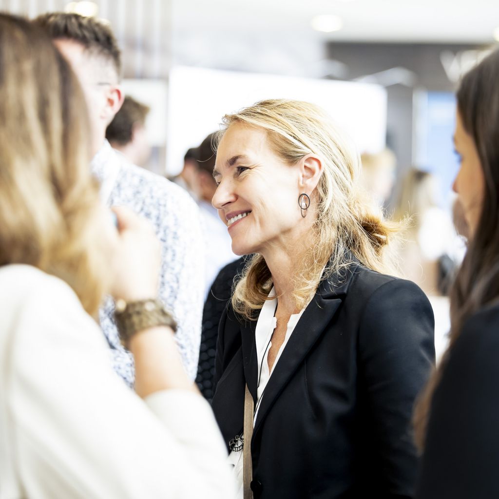 Das Bayerische Wirtschaftsministerium feiert das 10-jährige Jubiläum seiner Gründerinitiative Gründerland Bayern.