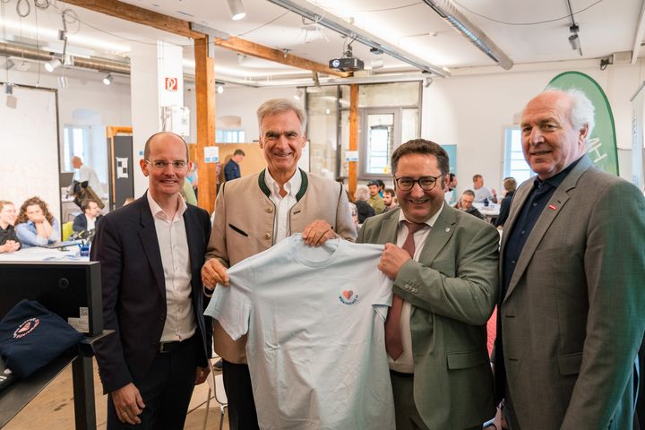 Impressionen der Veranstaltung „ServusZUKUNFT #Werkstatt KI“.
