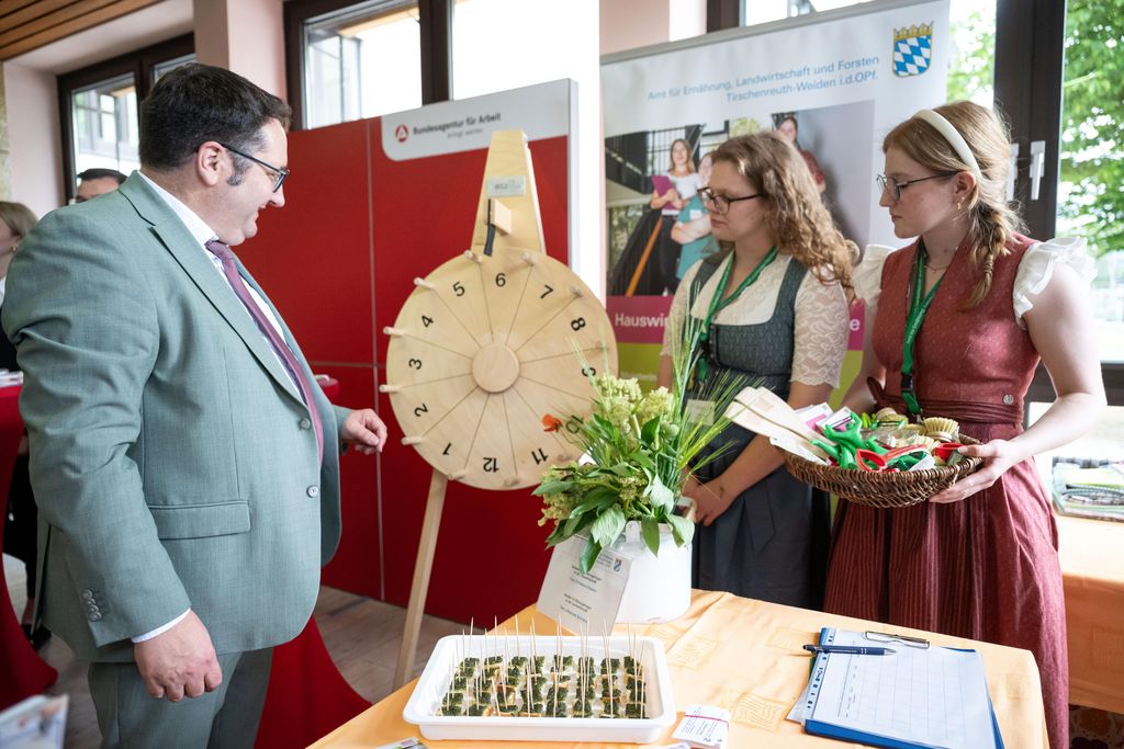 Impressionen der Eröffnung der Woche der Aus- und Weiterbildung 2025 in Wiesau.