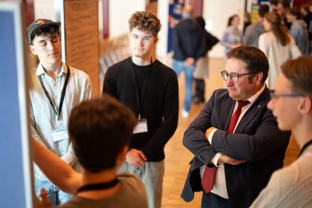 Impressionen des Jugendwirtschaftsgipfels 2025.