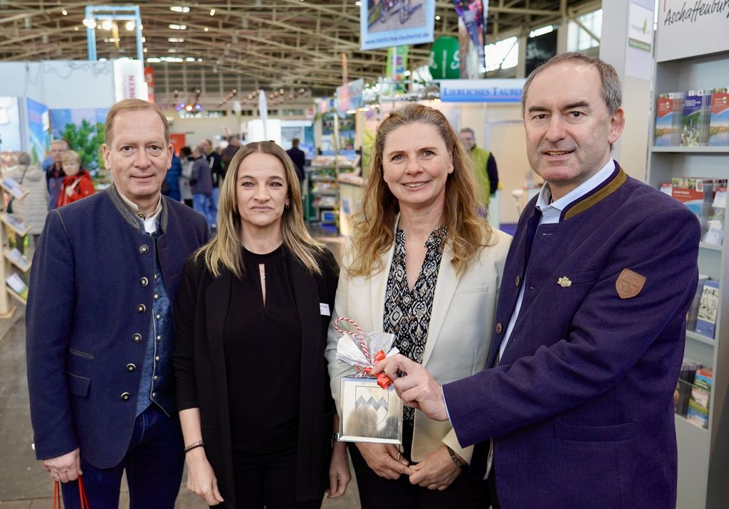 Impressionen der Eröffnung der Messe „f.re.e 2025“ in München.