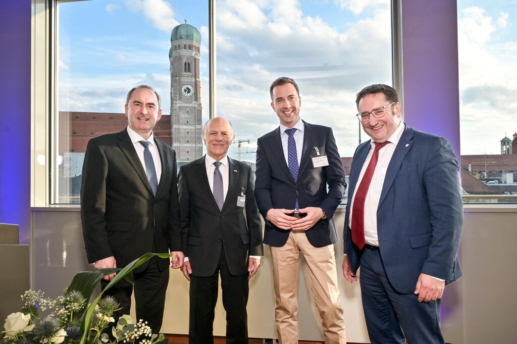 V7699_2105 Impressionen des Abendempfangs von Herrn Staatsminister Hubert Aiwanger und Herrn Staatssekretär Tobias Gotthardt für das Konsularische Korps.