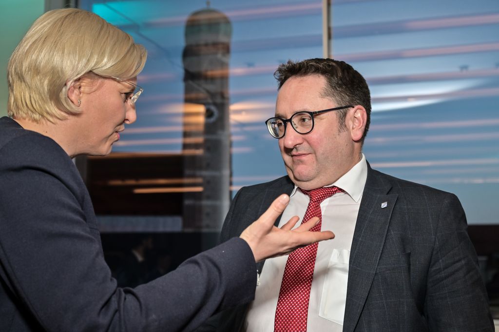 Impressionen des Abendessens mit Konsularischen Korps.