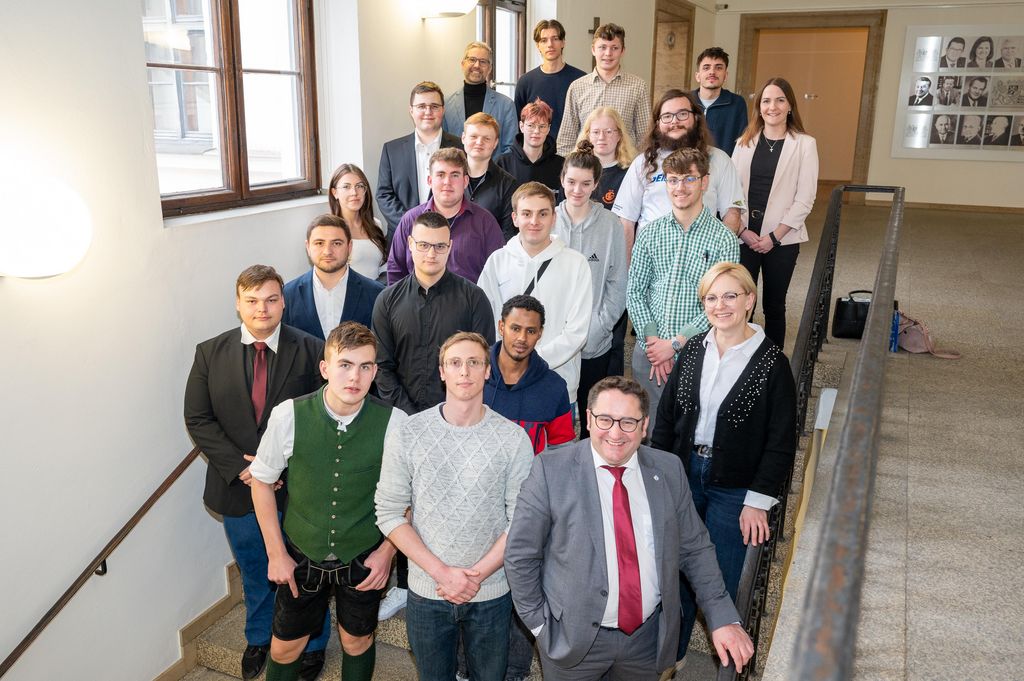 Impressionen zum Lernort Staatsregierung.