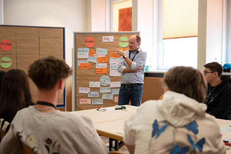 Impressionen des Jugendwirtschaftgipfels 2024.