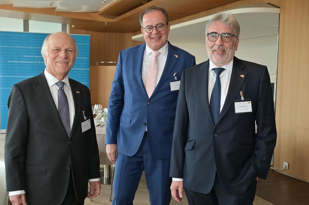 V7699_1759 Impressionen des Abendempfangs von Herrn Staatsminister Hubert Aiwanger und Herrn Staatssekretär Tobias Gotthardt für das Konsularische Korps.