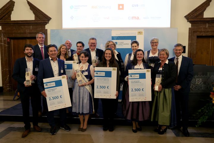 Die Gewinner des Stadtmarktingpreises Bayern 2022 sind Spalt, Donauwörth, Amberg, Nürnberg, Marktredwitz und Lichtenfels. Foto: Alexandra Beier.