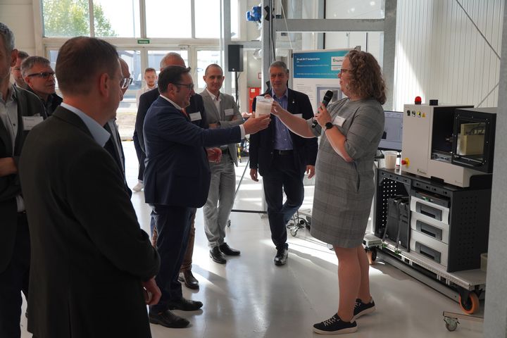 Impressionen der Einweihung technologiezentrum für Phänotypisierung des Fraunhofer IIS in Triesdorf.